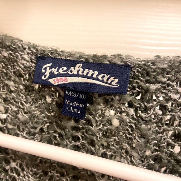 FRESHMAN Brand- Girls sweater- cardigan- Size 8/10 - Picture 3 of 3